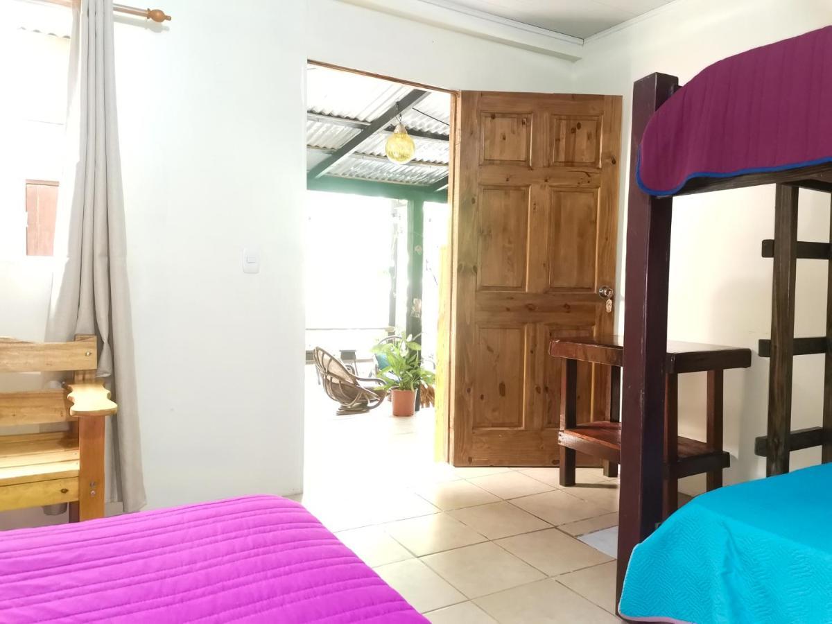 فندق Casita Happy Feet And Tours Corcovado Drakes Bay المظهر الخارجي الصورة