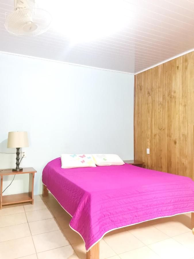 فندق Casita Happy Feet And Tours Corcovado Drakes Bay المظهر الخارجي الصورة